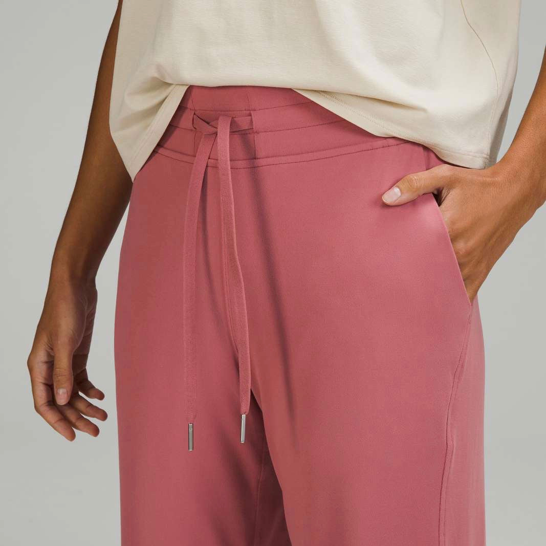Ready to Rulu Straight Leg High-Rise Crop 24” | Size 2