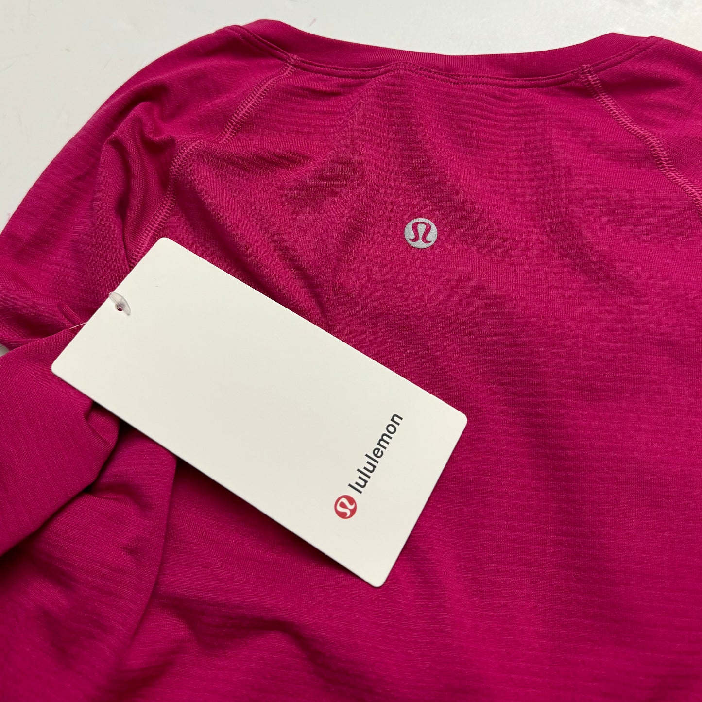 Swiftly Tech Long Sleeve Shirt 2.0 *Waist Length | Size 4