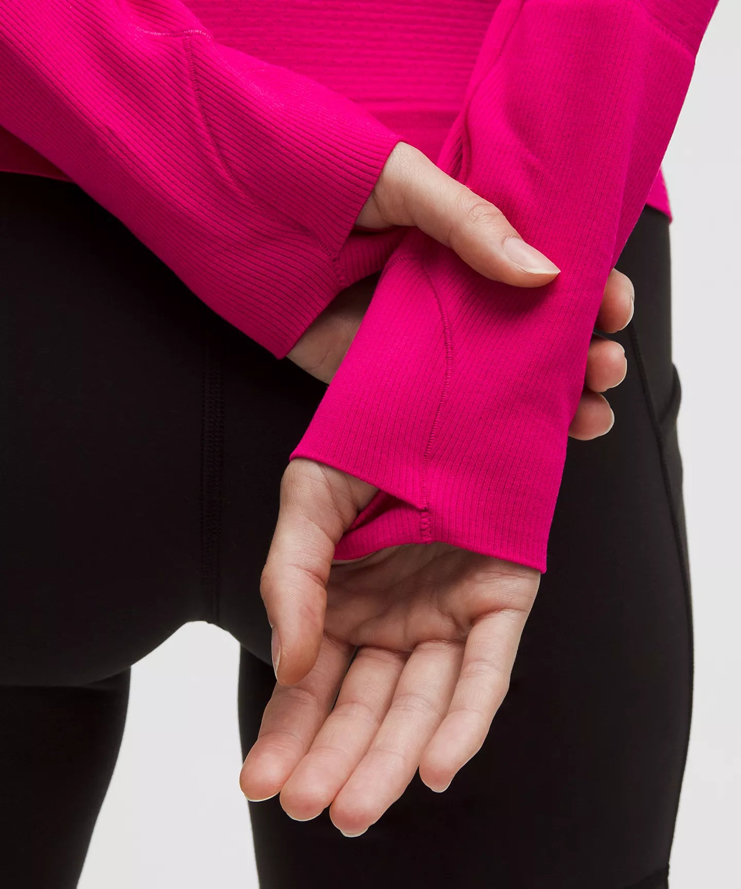 Swiftly Tech Long Sleeve Shirt 2.0 *Waist Length | Size 4