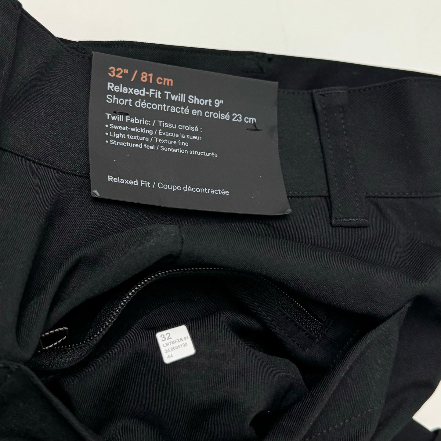 Men’s Relaxed-Fit Twill Short 9” - Black | Size 32