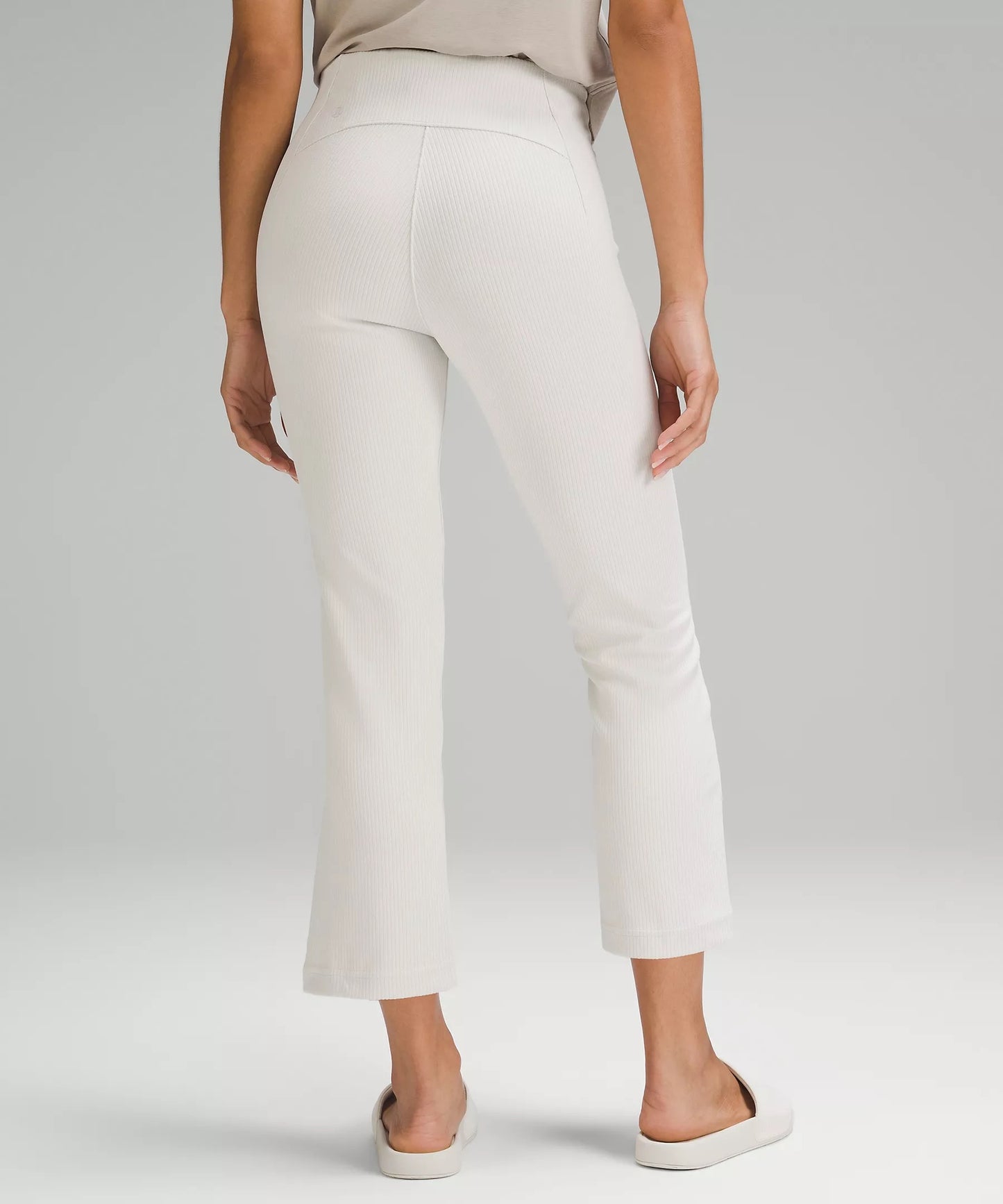 Ribbed Softstreme Zip-Leg High-Rise Cropped Pant 25" | Size 2